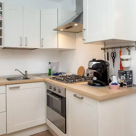 Apartment Il Salotto Di Via Giulia Rome
